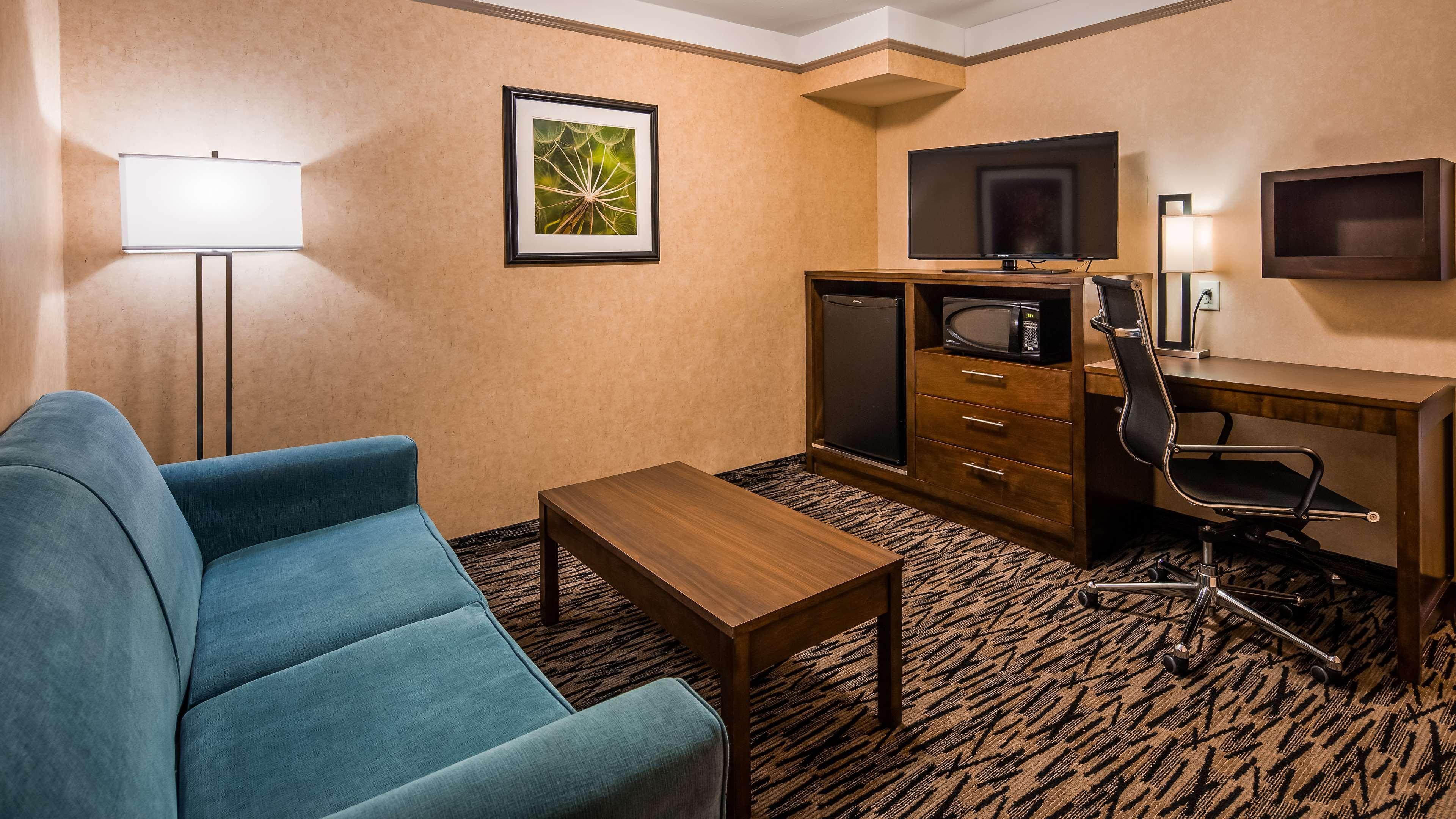 Best Western Plus Pitt Meadows Inn & Suites Buitenkant foto
