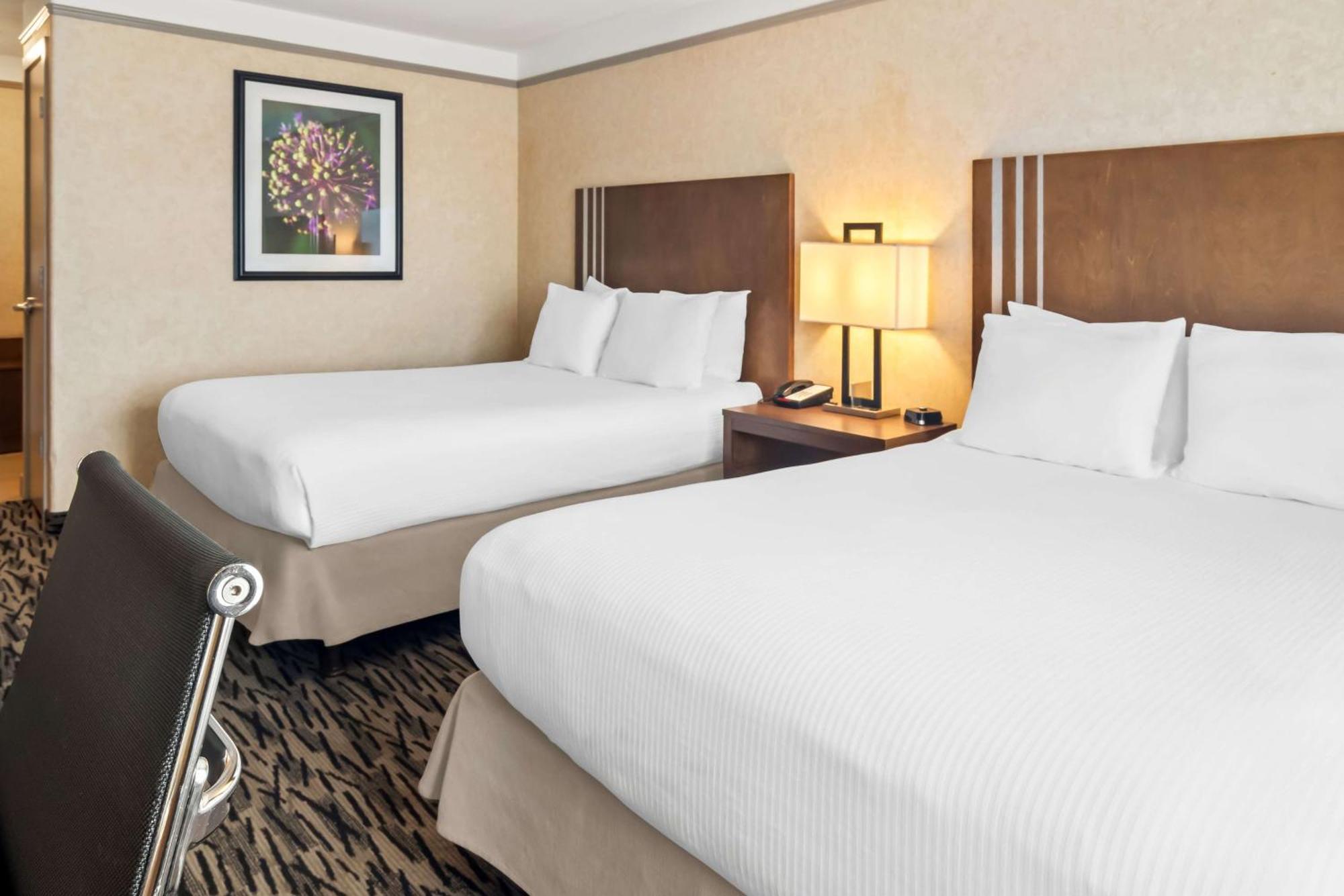 Best Western Plus Pitt Meadows Inn & Suites Buitenkant foto
