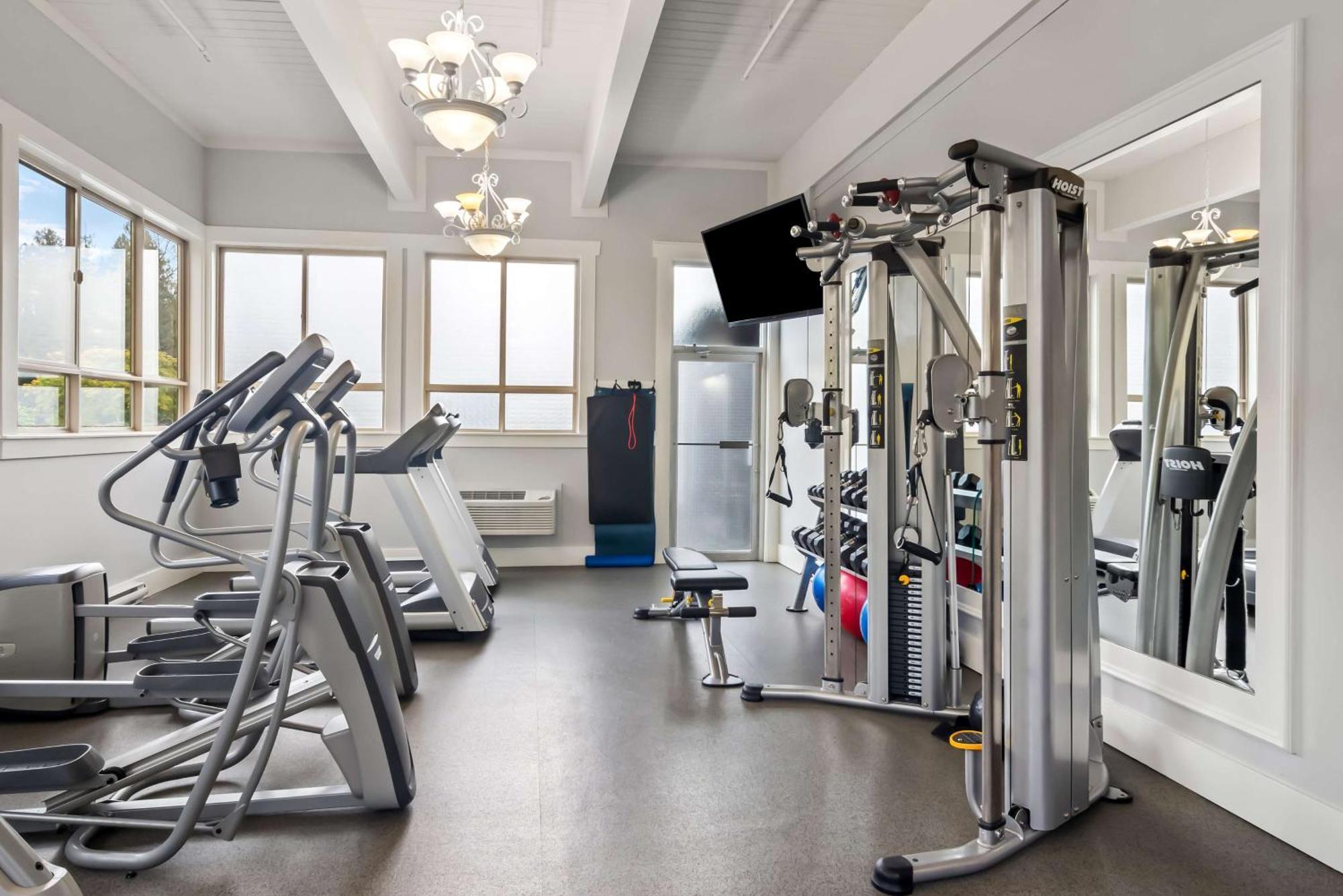 Best Western Plus Pitt Meadows Inn & Suites Buitenkant foto